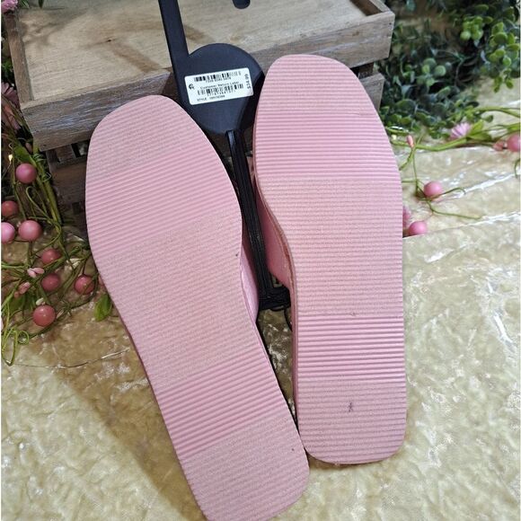 NWT I.N.C Slippers - Picture 5 of 9